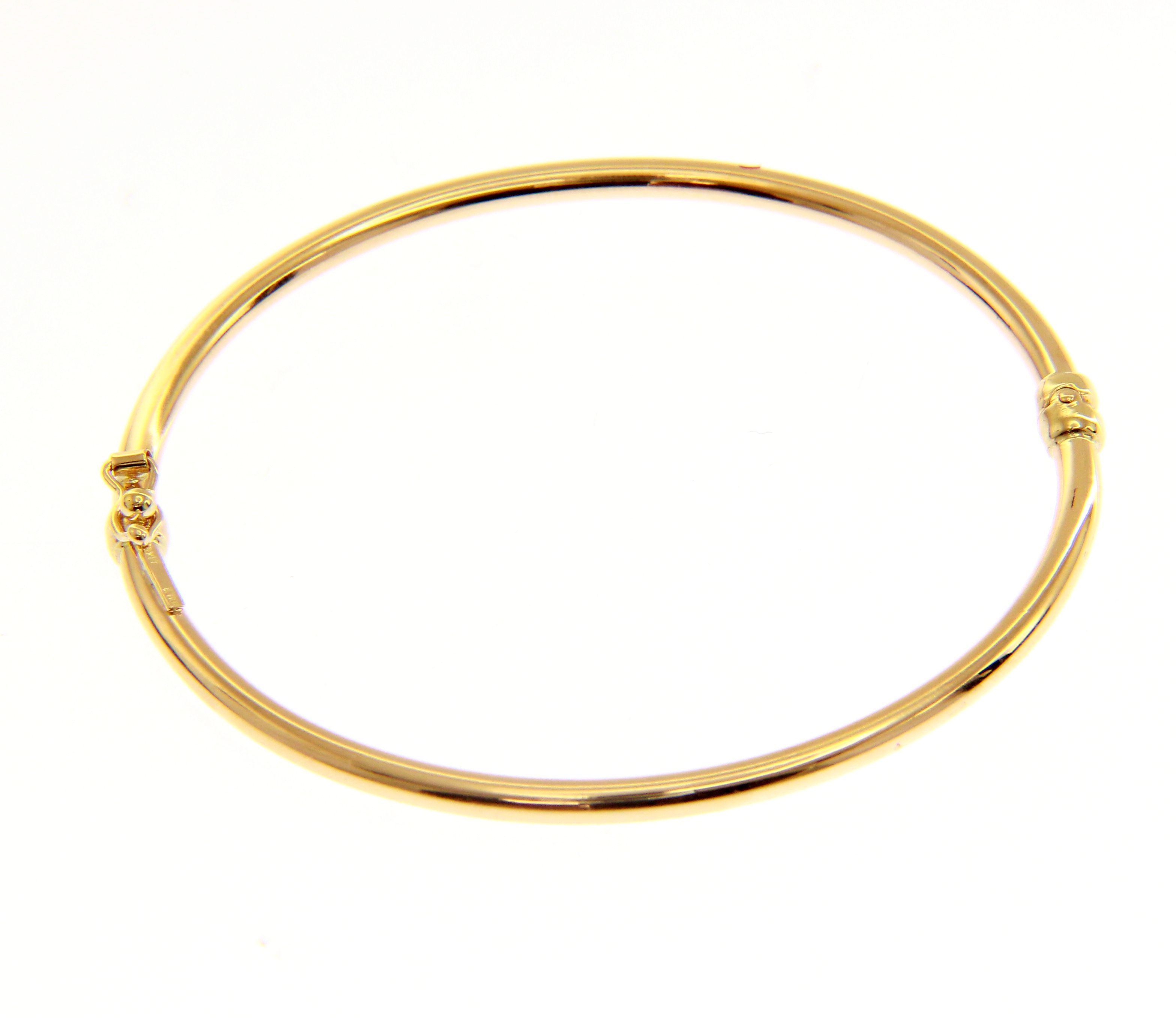 Golden oval bracelet with clasp k14 (code S205137)